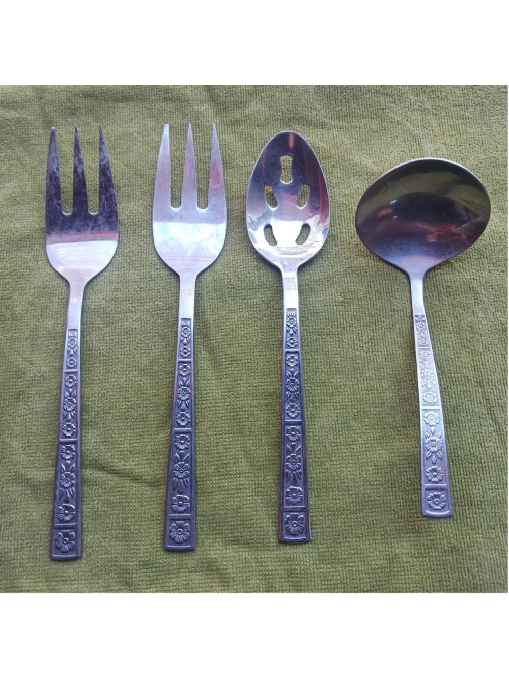 Serta Stainless By Imperial MCM floral Serving Set Of 4 2 Forks, Spoon , Ladle